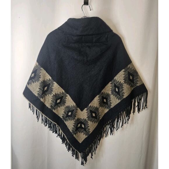 Legendary Whitetails Aztec Bohemian Poncho Navy Gray OS Toggle Button Southwest - Picture 5 of 7